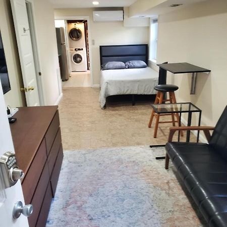 Sts - Single Traveler Studio -Black Door Washington Exteriér fotografie